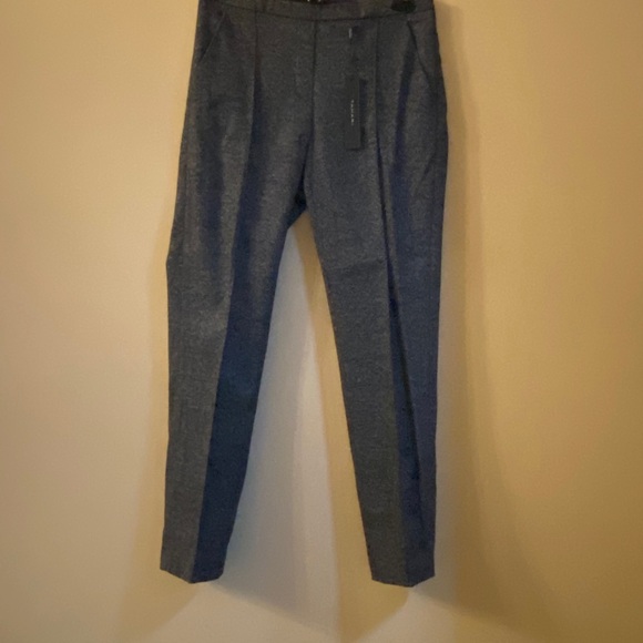Tahari Pant Suit - Picture 9 of 12